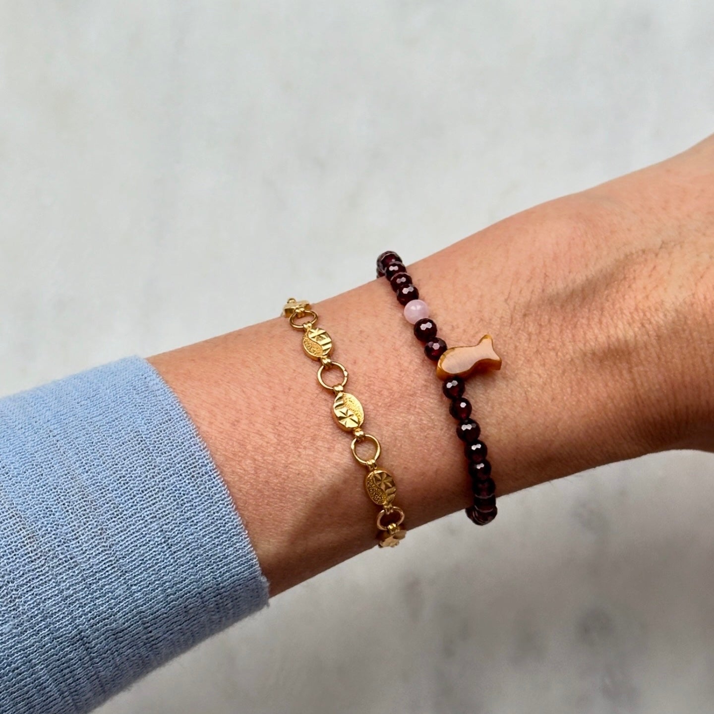 Tiny Fish - Garnet Red