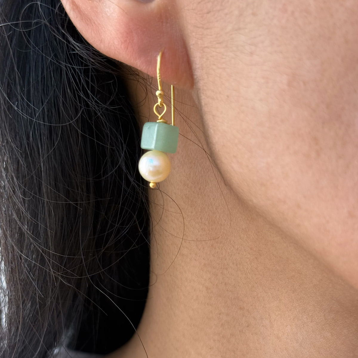 Pearly Gems Earrings