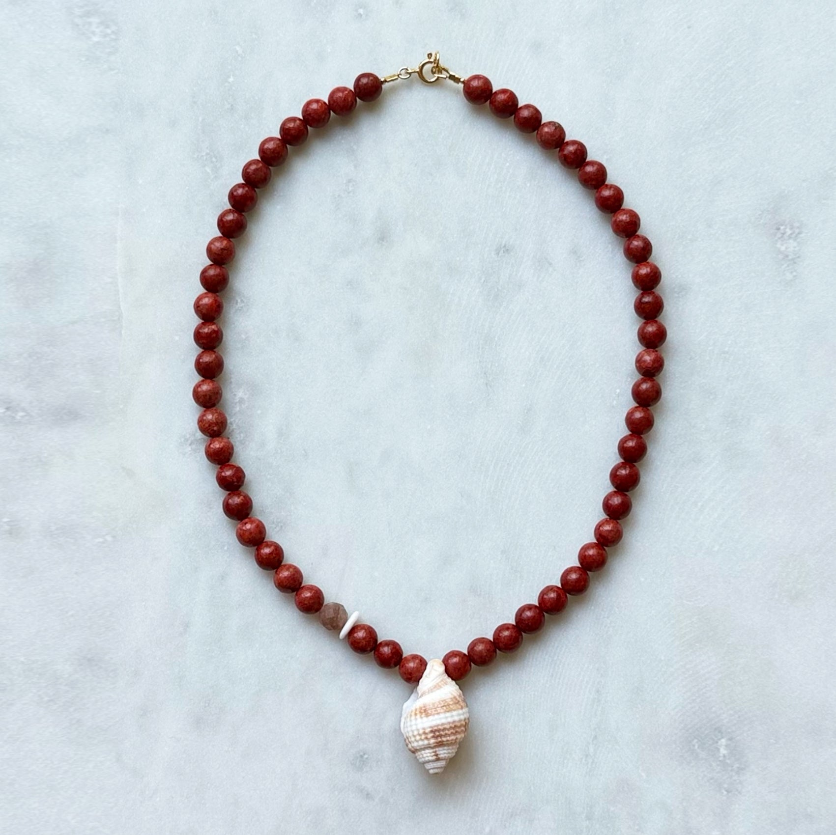 Golden Nutmeg Necklace
