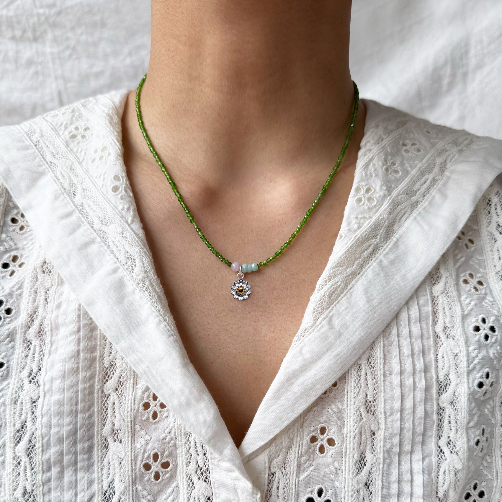 Silver Daisy Necklace