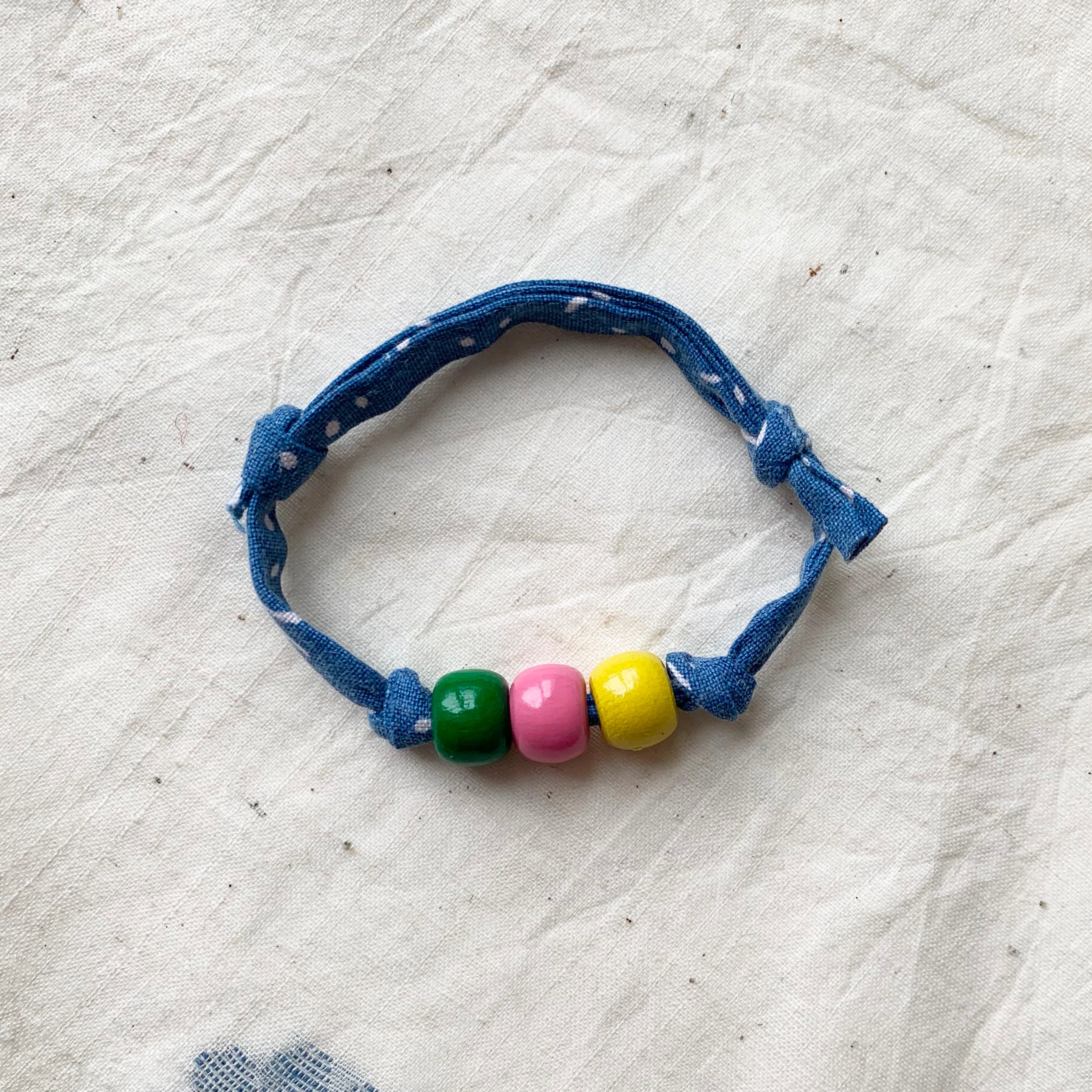 Wooden Beaded Bracelet – Blue Marimekko Vintage
