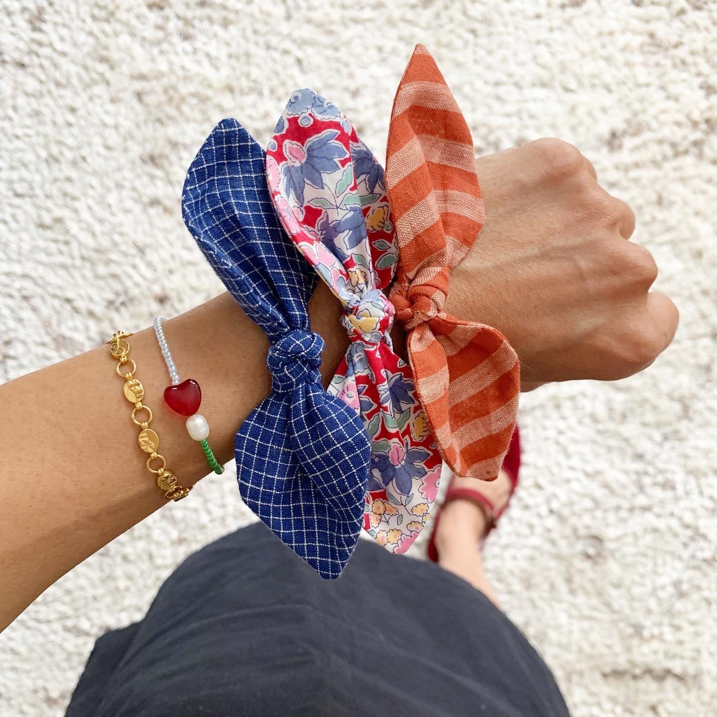 Bow Scrunchie - Orange Stripes