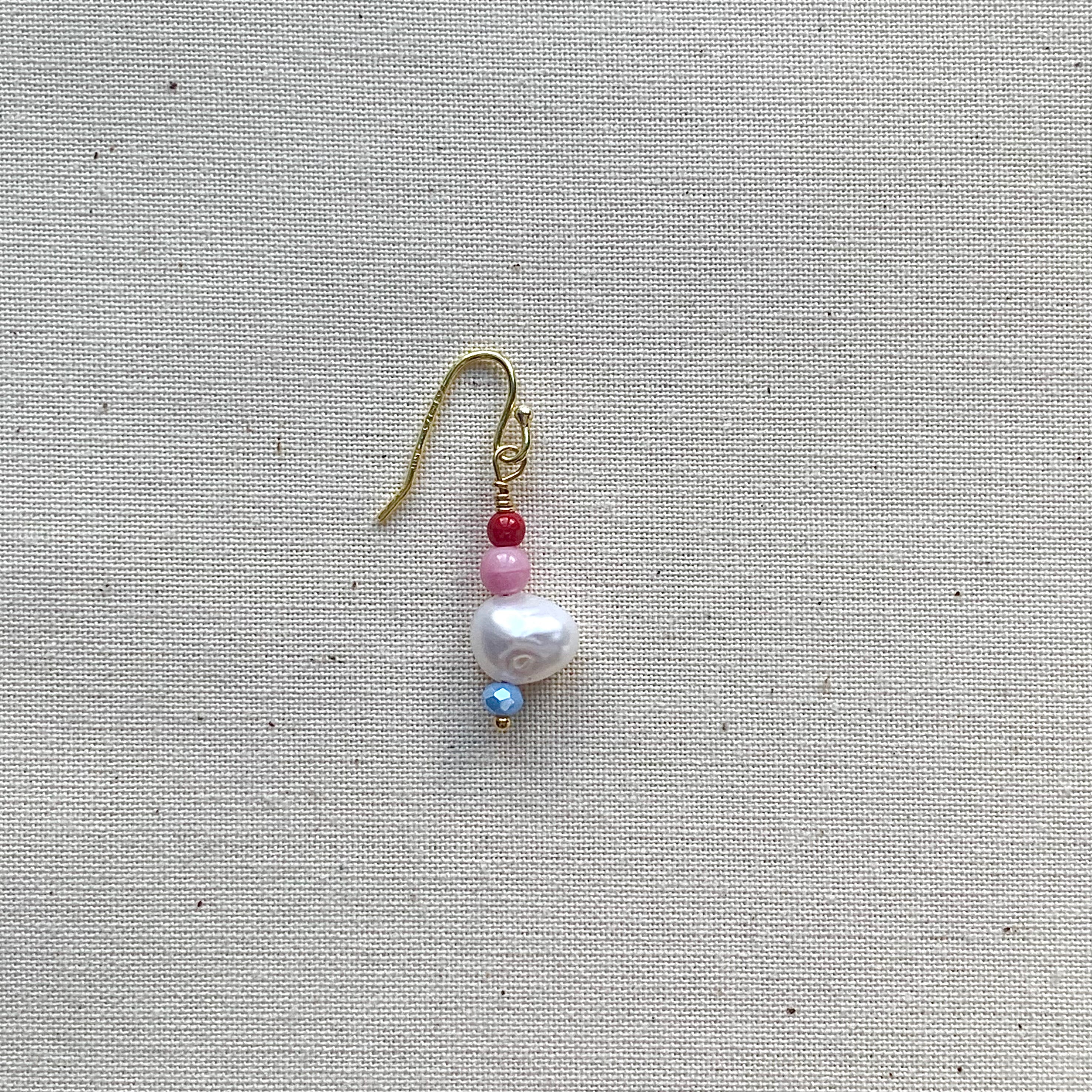 Stacked Pebbles Earring Red & Pink