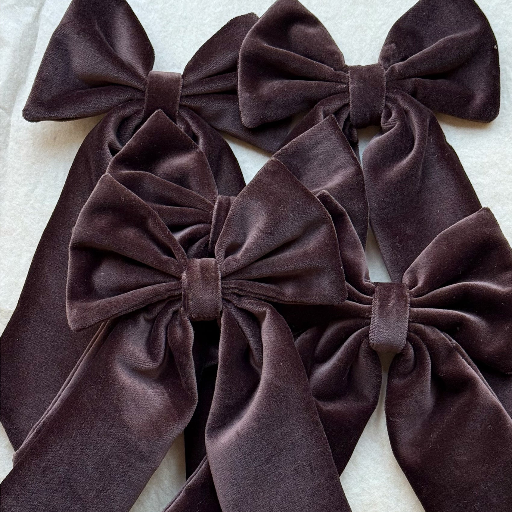 Velvet Bow - Chocolate