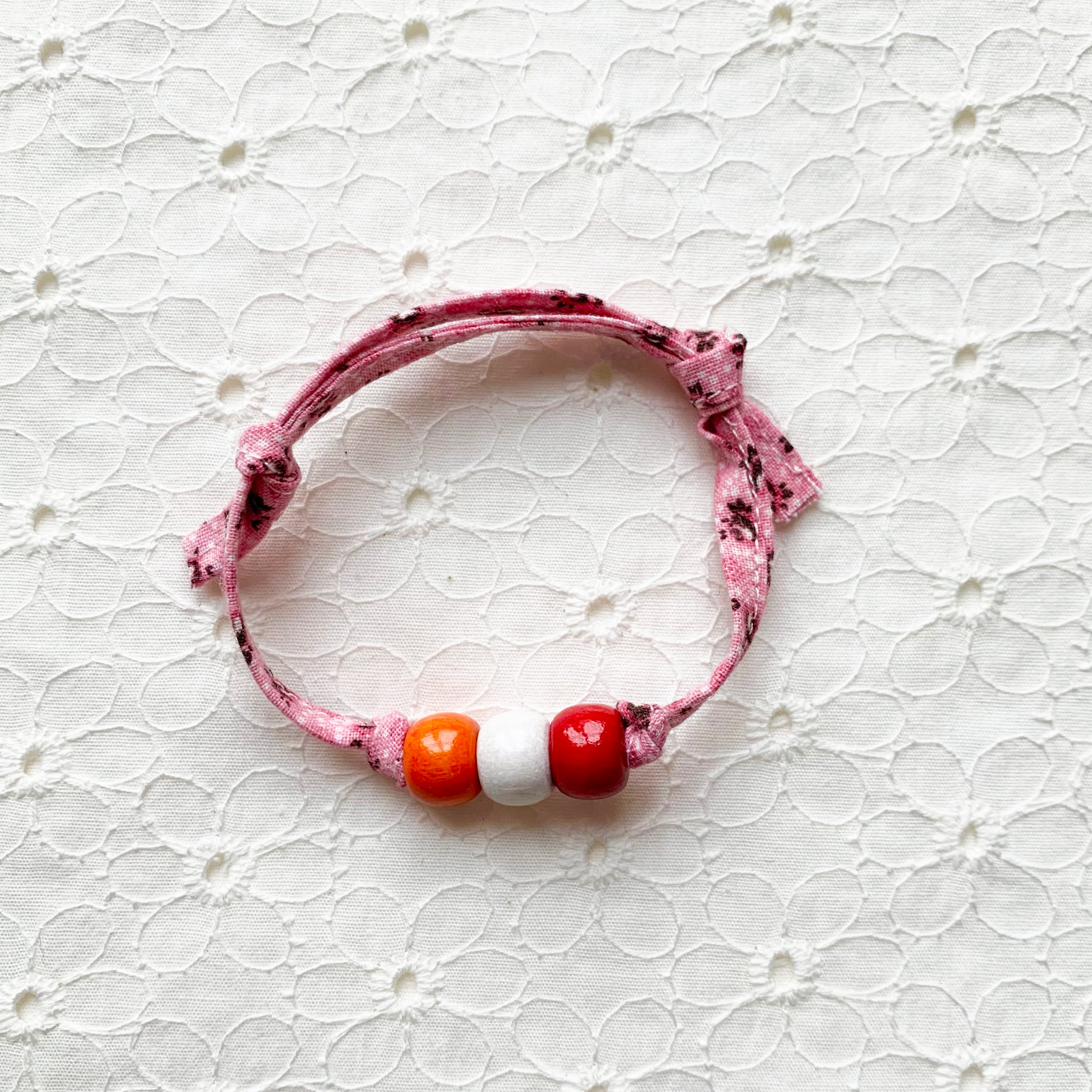Wooden Beaded Braclet - Pink White Floral