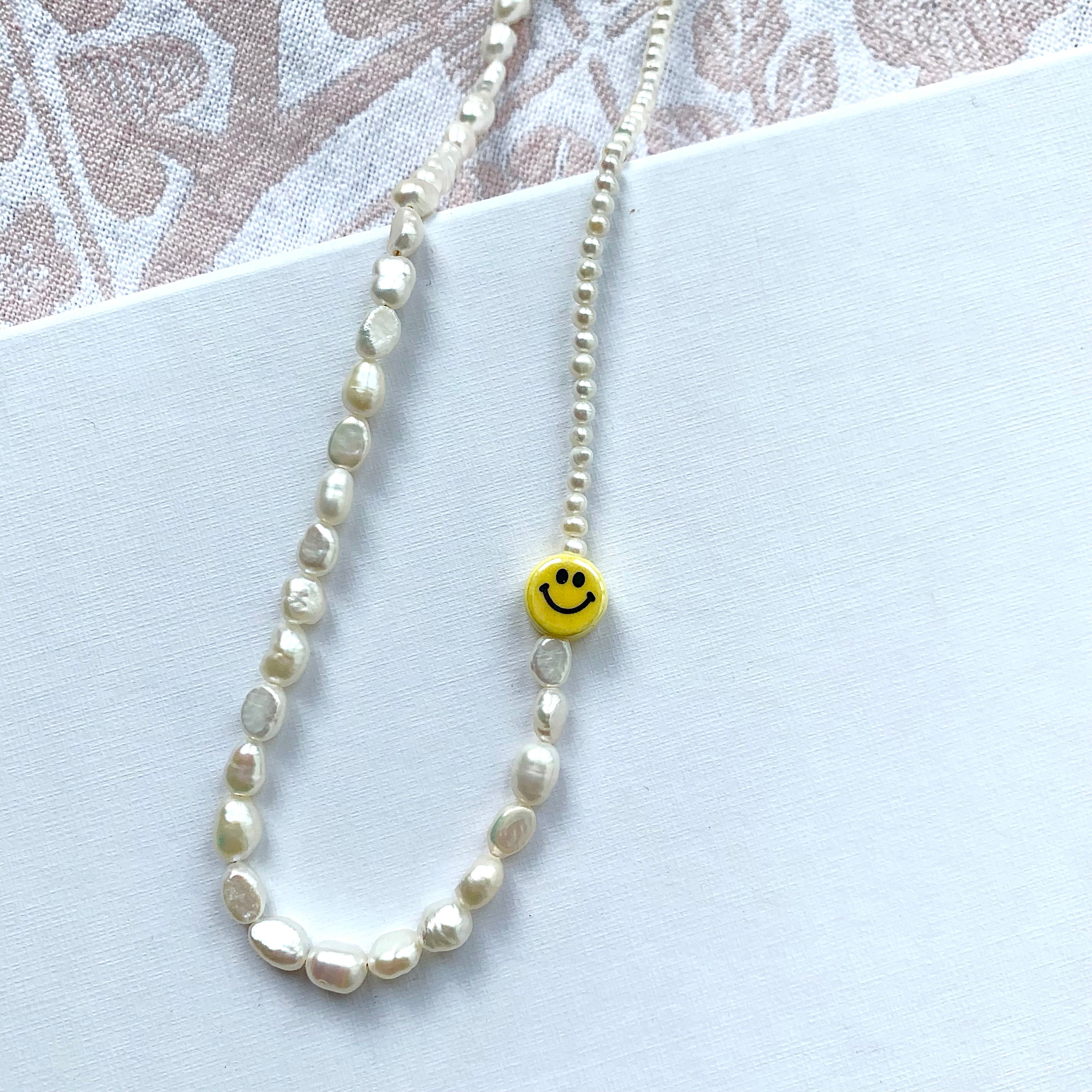 Keep Smiling Pearl Necklace